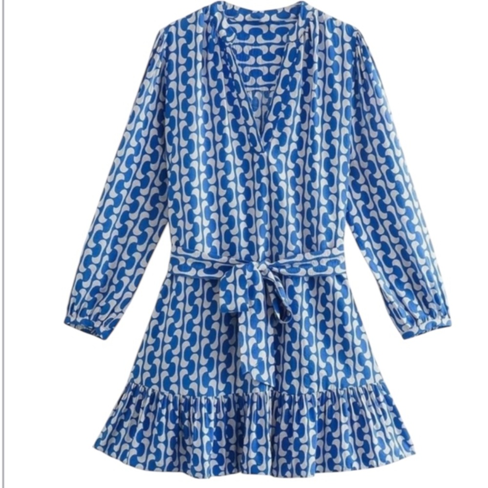 Zara the paula belted Blue and White Geometric design Dress size: M